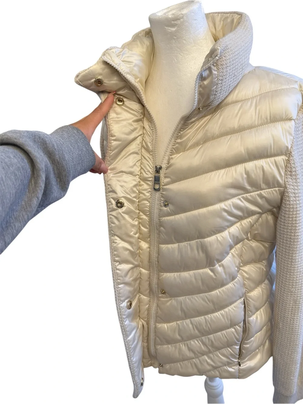 Calvin Klein Cream Quilted Puffer Jacket with Knit Sleeves, Size L - Picture 2 of 5